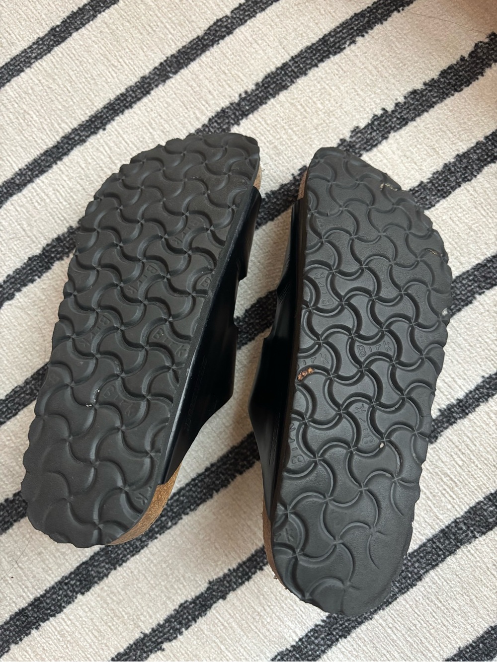 Birkenstock Big Buckle Arizona Sandals in High Shine Black Size 37 - Picture 4 of 5